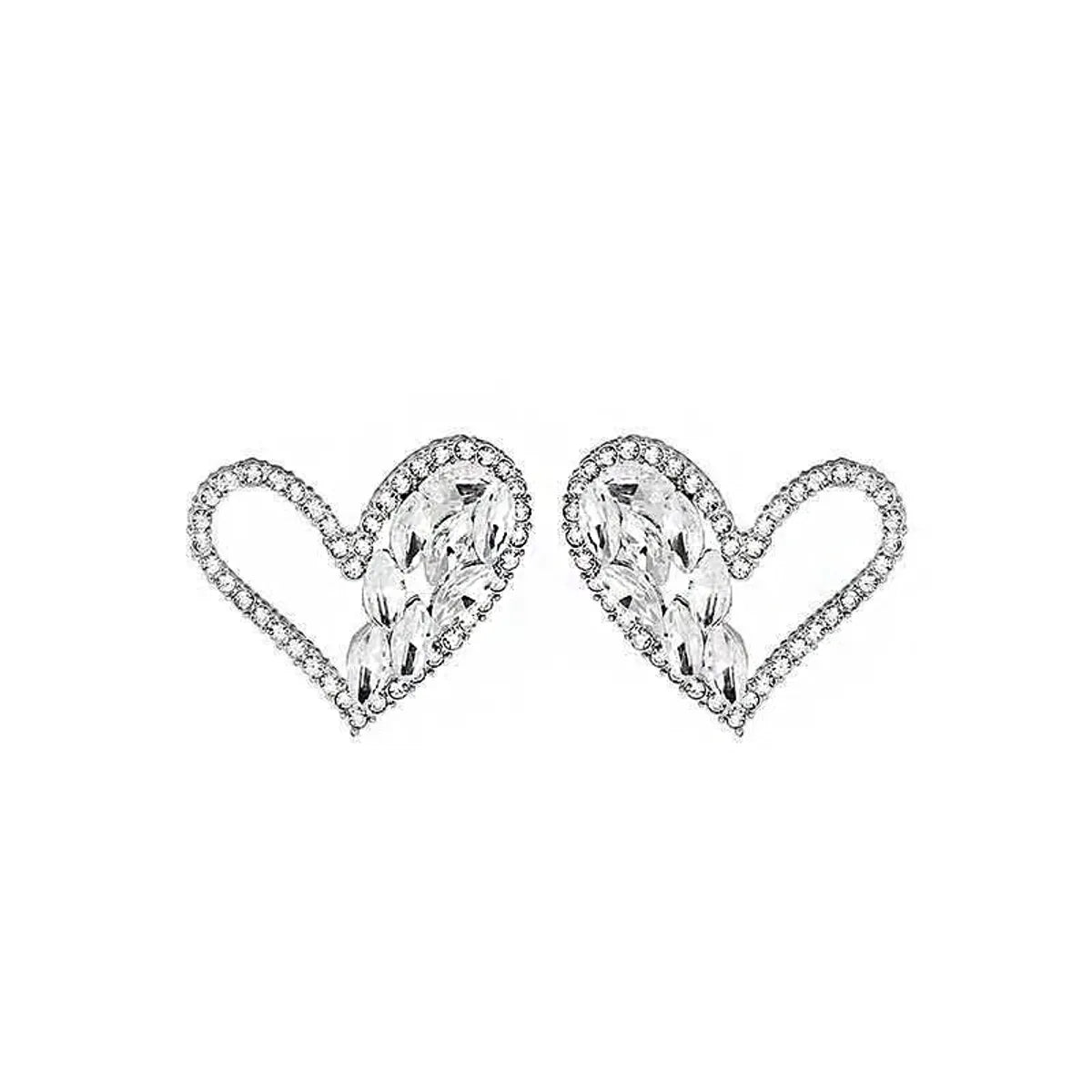 1 Pair Sweet Shiny Heart Shape Plating Hollow Out Inlay Alloy Rhinestones Ear Studs