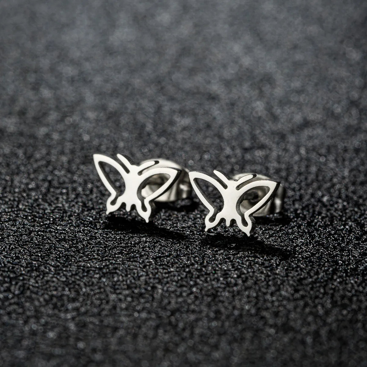 1 Pair Sweet Simple Style Artistic Heart Shape Butterfly Polishing 304 Stainless Steel 18K Gold Plated Ear Studs