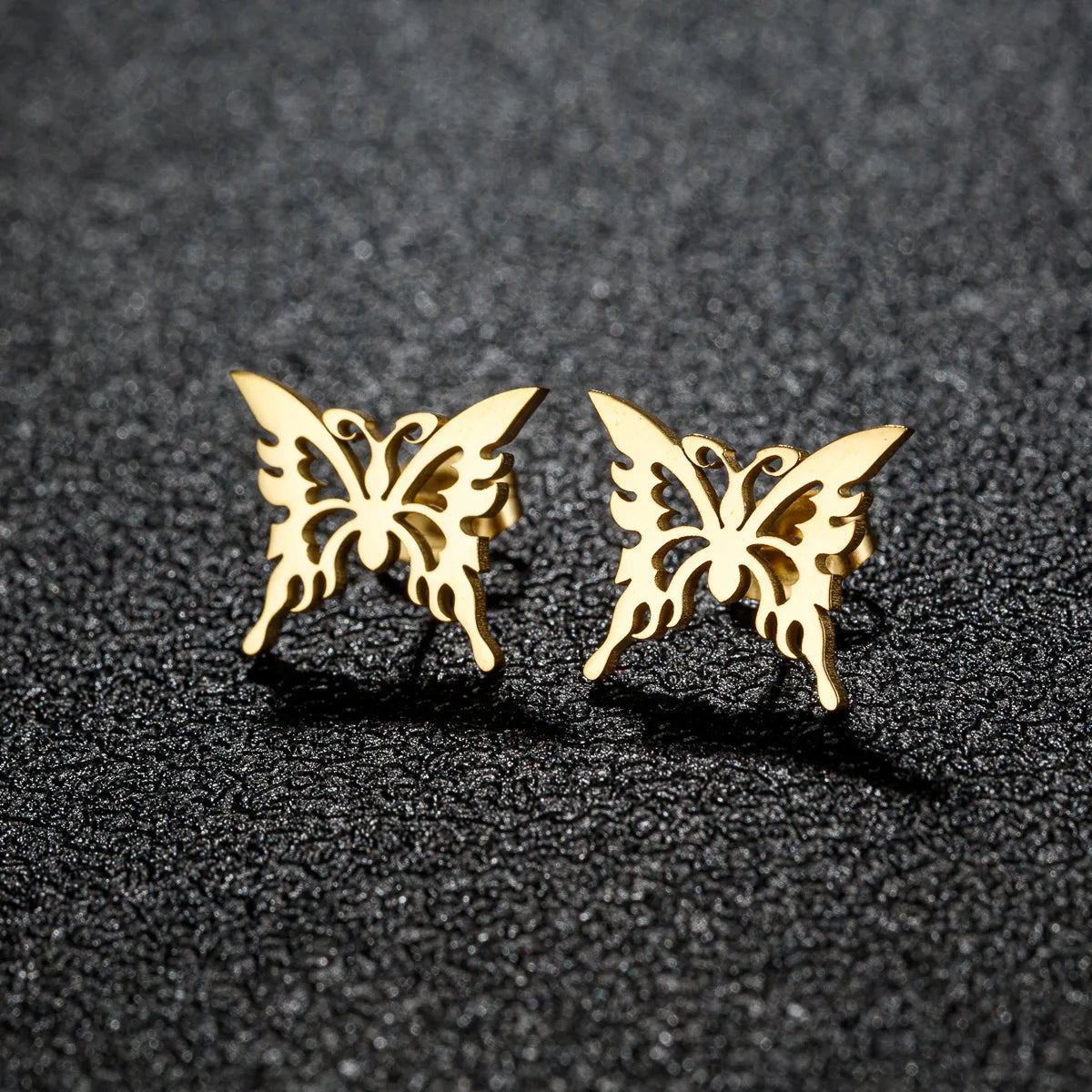 1 Pair Sweet Simple Style Artistic Heart Shape Butterfly Polishing 304 Stainless Steel 18K Gold Plated Ear Studs