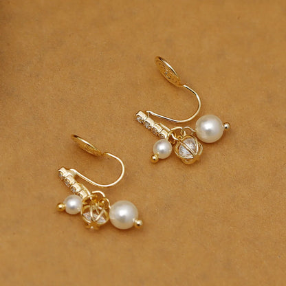 1 Pair Sweet Simple Style Classic Style Irregular Pearl Copper Zircon 18K Gold Plated Ear Cuffs