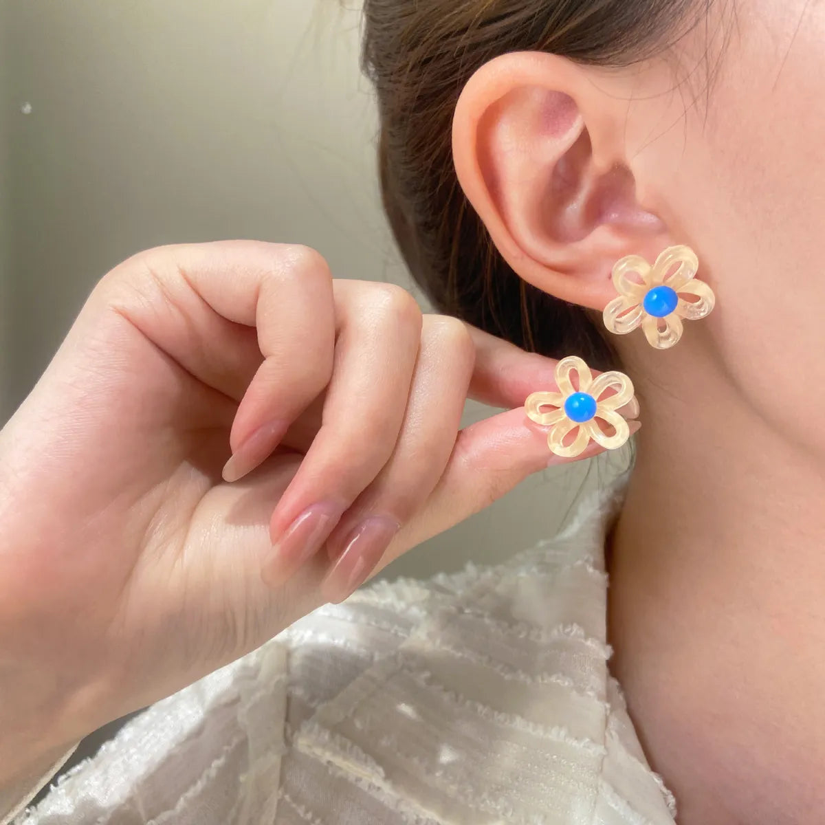 1 Pair Sweet Simple Style Flower Arylic Ear Studs