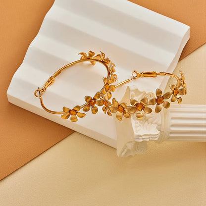 1 Pair Sweet Simple Style Flower Inlay Alloy Rhinestones Gold Plated Earrings