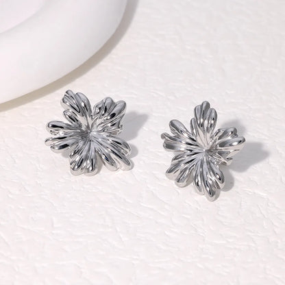 1 Pair Sweet Simple Style Flower Plating 304 Stainless Steel 18K Gold Plated Ear Studs