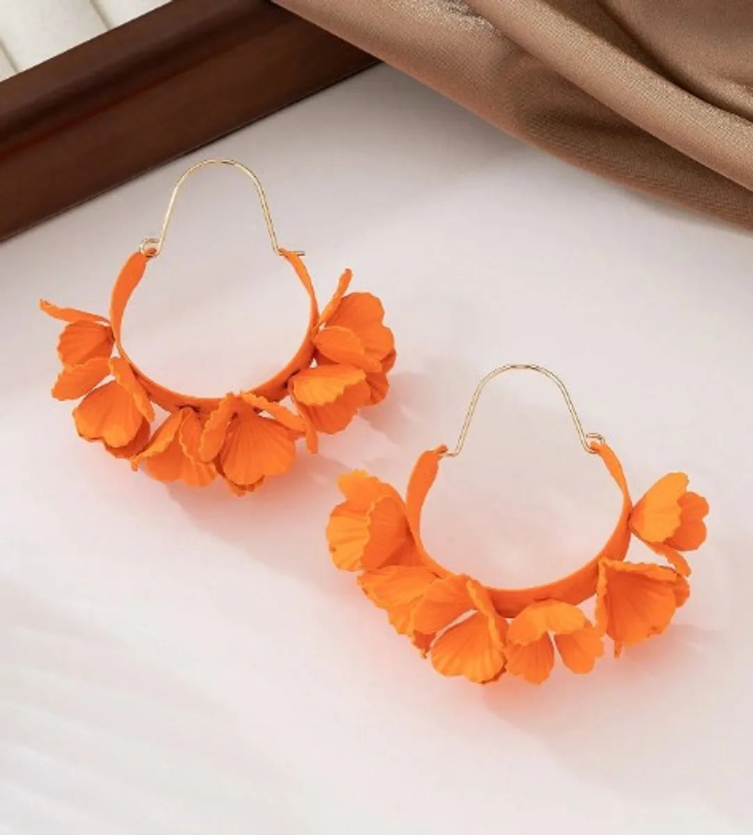 1 Pair Sweet Simple Style Flower Stoving Varnish Frill Synthetic Resin Iron Imitation Gold  Earrings