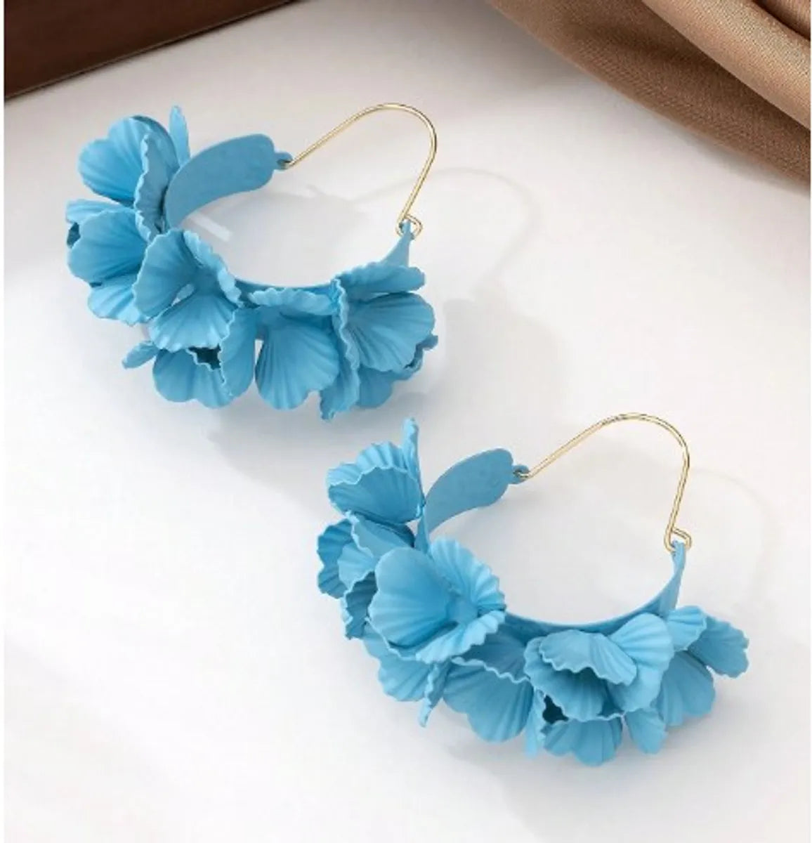 1 Pair Sweet Simple Style Flower Stoving Varnish Frill Synthetic Resin Iron Imitation Gold  Earrings