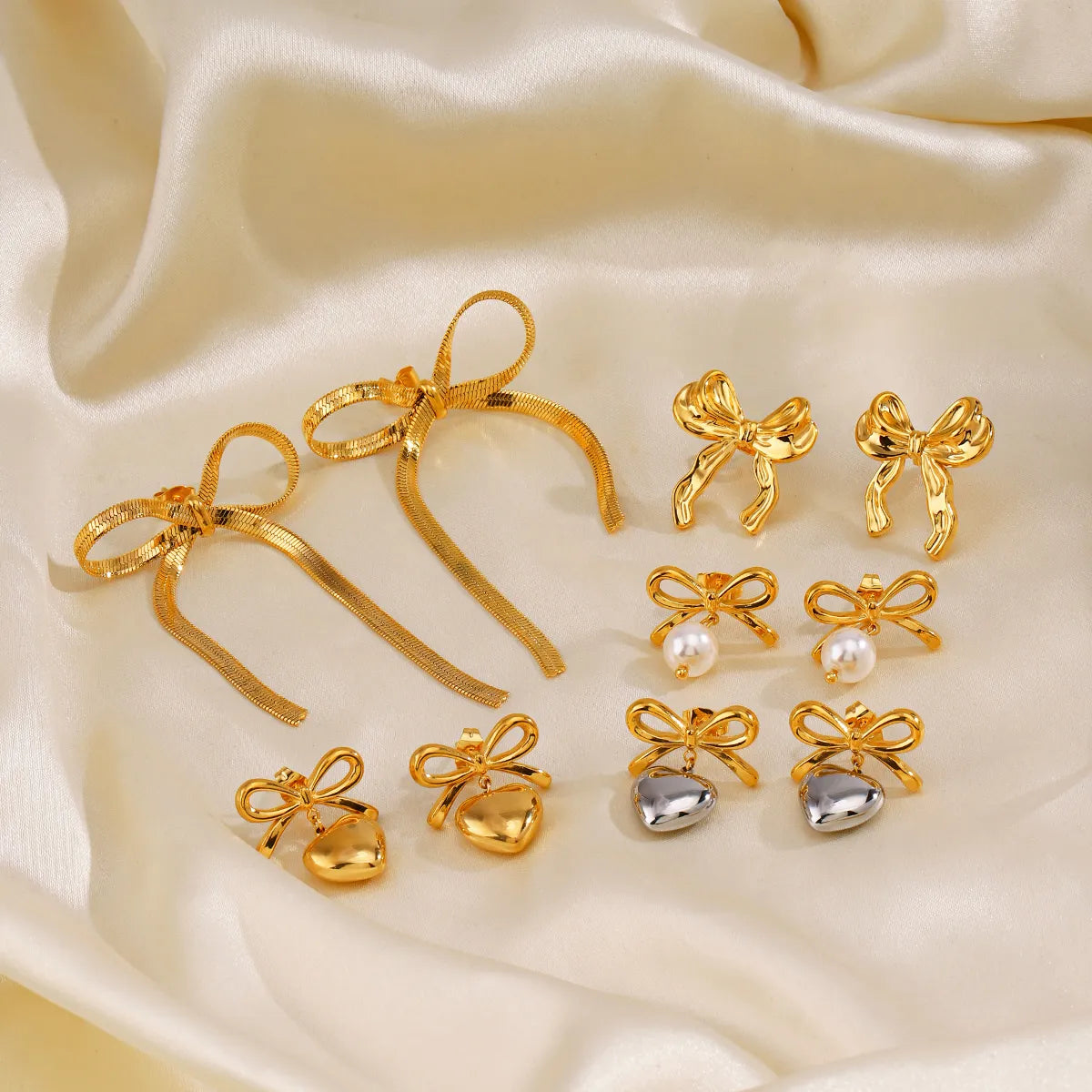 1 Pair Sweet Simple Style Heart Shape Bow Knot Polishing Pearl 304 Stainless Steel Artificial Pearls 18K Gold Plated Drop Earrings