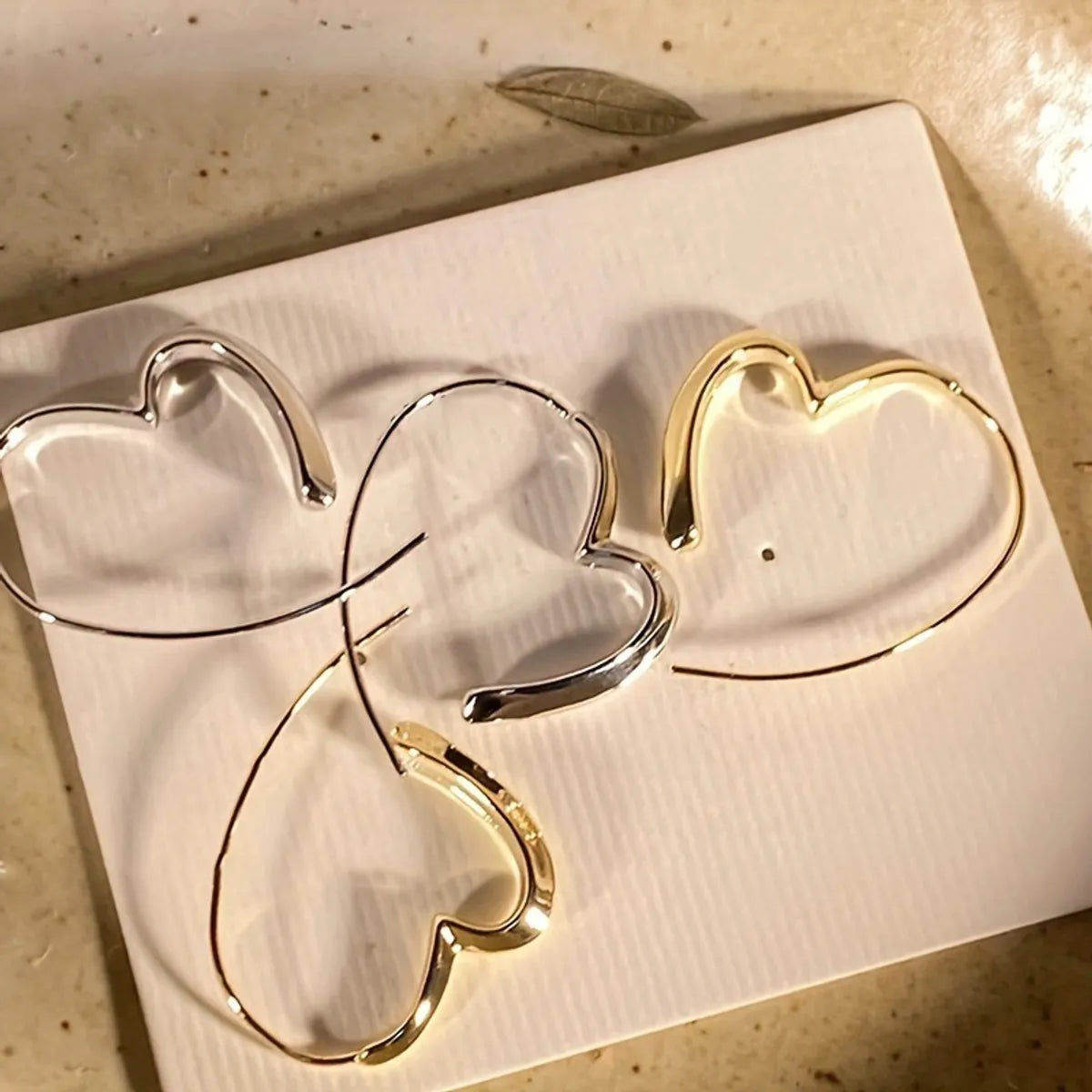 1 Pair Sweet Simple Style Heart Shape Plating Alloy Ear Studs