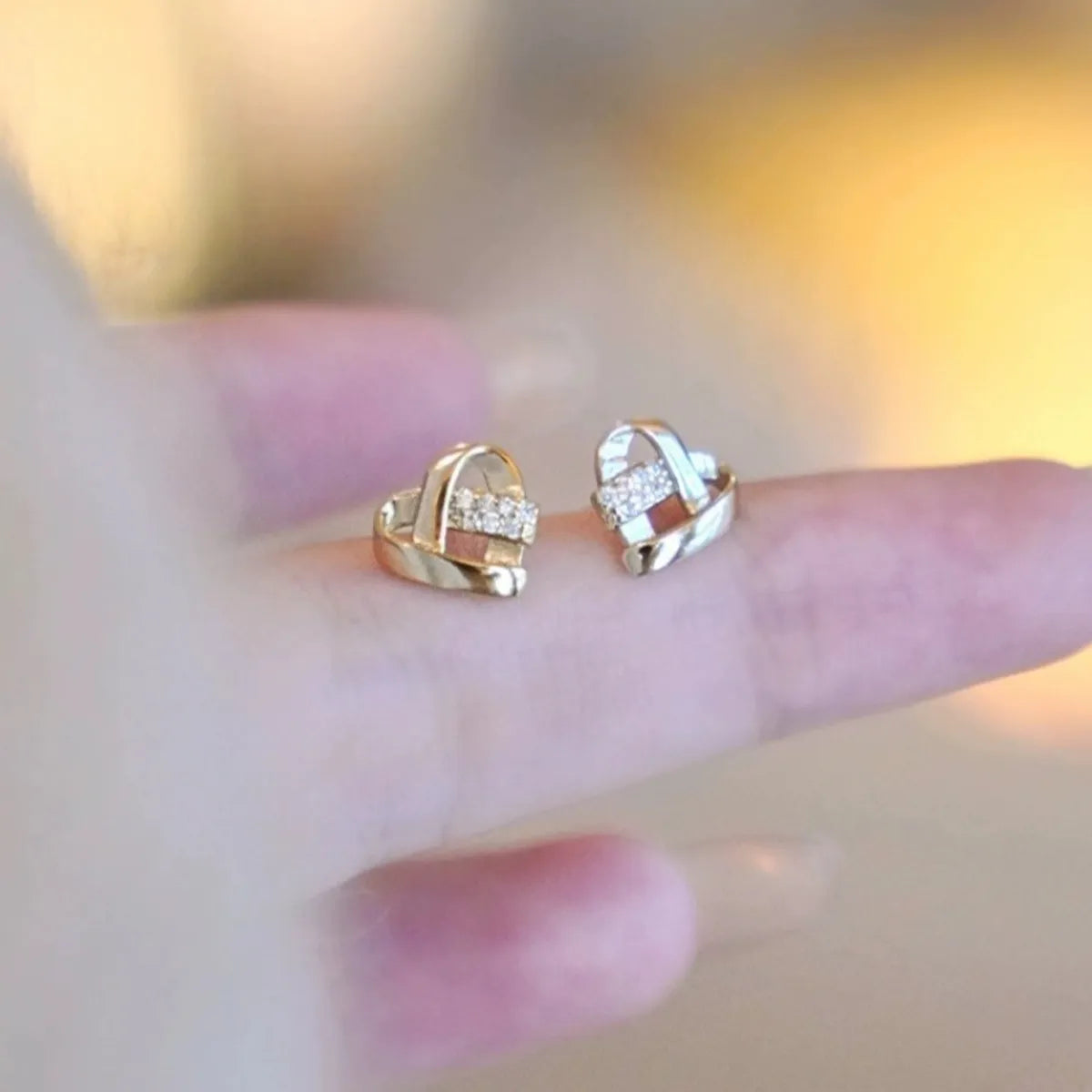 1 Pair Sweet Simple Style Heart Shape Solid Color Sterling Silver 14K Gold Plated Ear Studs