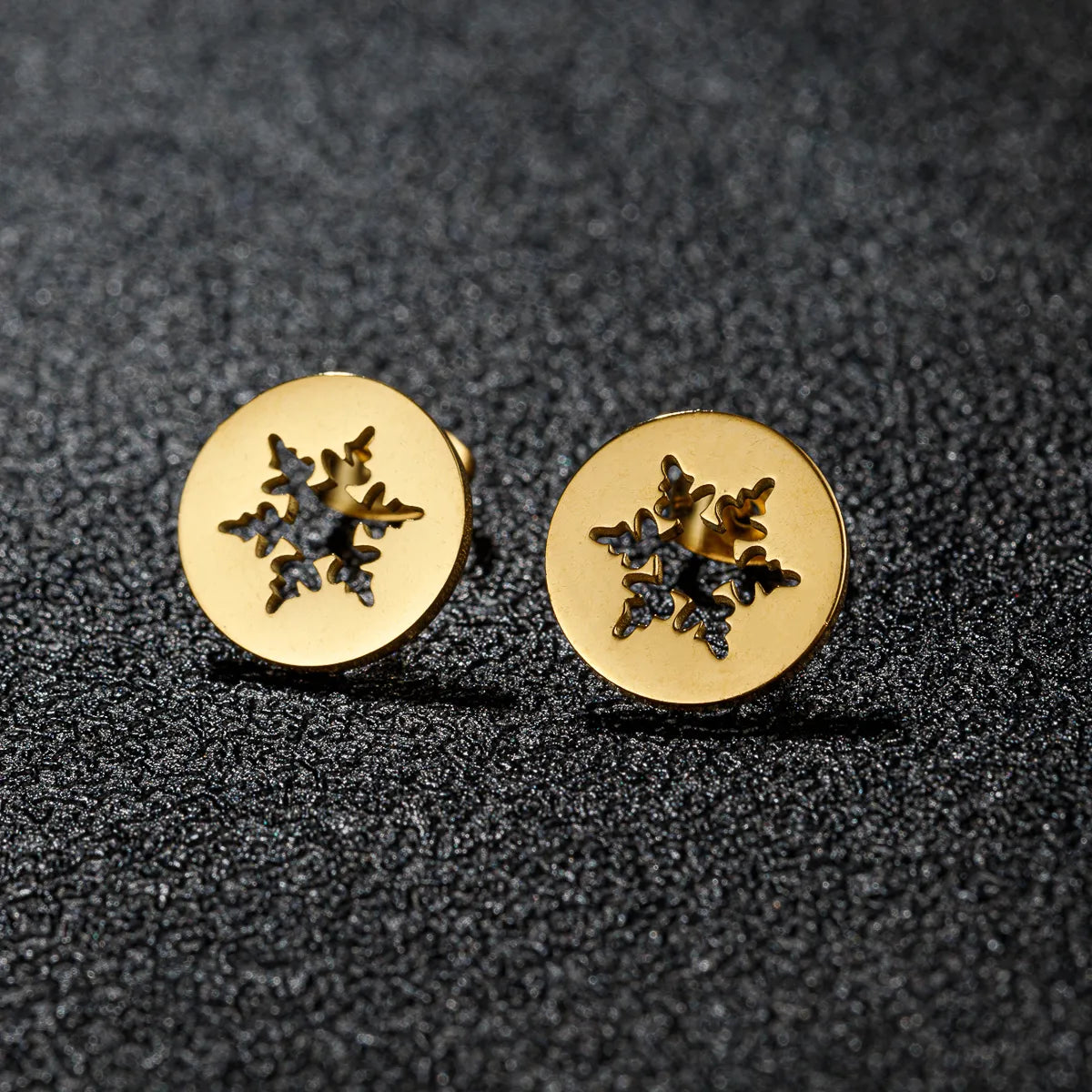 1 Pair Sweet Simple Style Pineapple Snowflake Polishing 304 Stainless Steel 18K Gold Plated Ear Studs