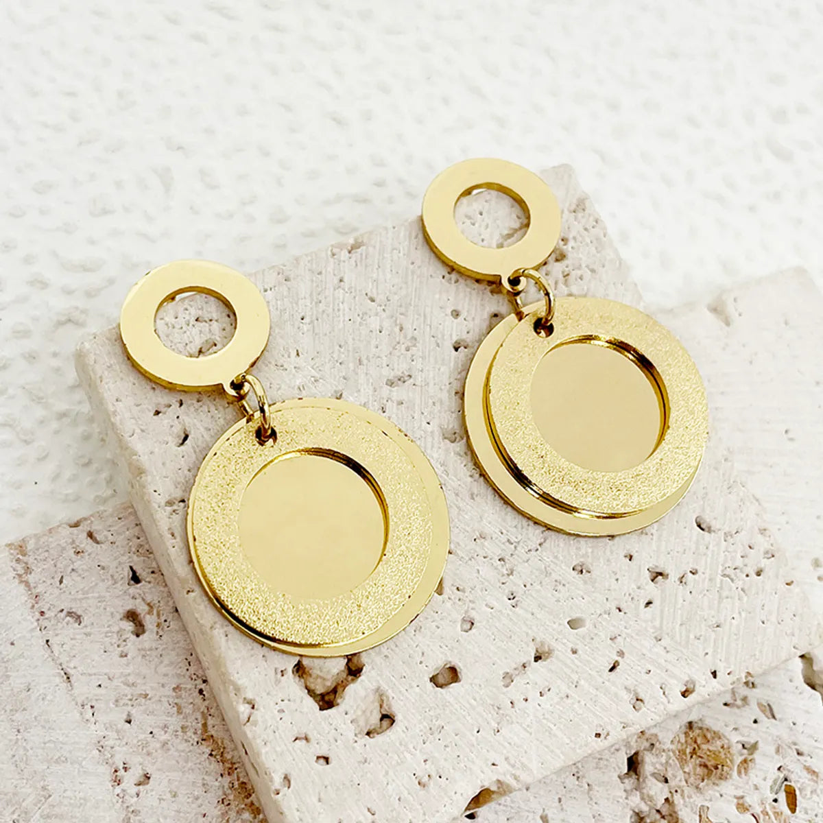 1 Pair Sweet Simple Style Round Plating Stainless Steel Gold Plated Drop Earrings