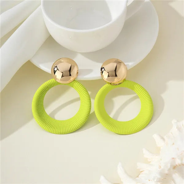 1 Pair Sweet Simple Style Round Spray Paint Hollow Out Alloy Drop Earrings