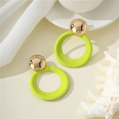 1 Pair Sweet Simple Style Round Spray Paint Hollow Out Alloy Drop Earrings