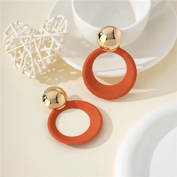 1 Pair Sweet Simple Style Round Spray Paint Hollow Out Alloy Drop Earrings