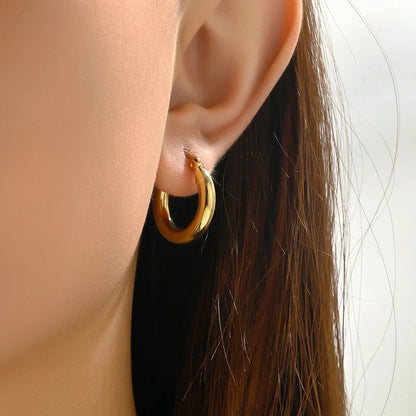 1 Pair Sweet Simple Style Solid Color Twist 201 Stainless Steel 18K Gold Plated Earrings