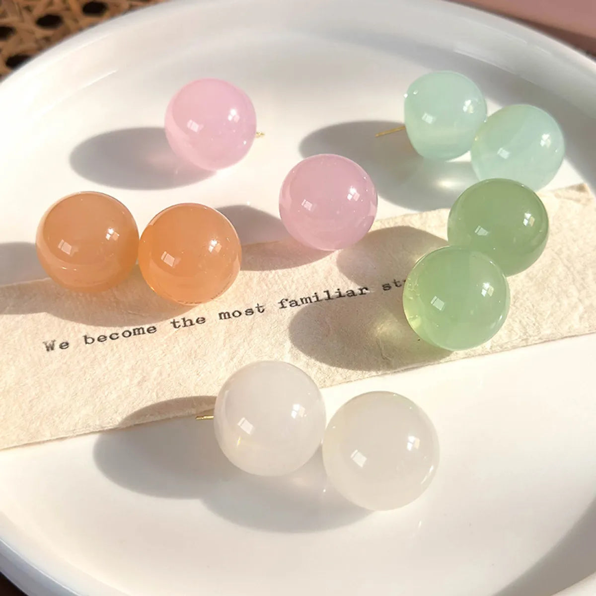 1 Pair Sweet Solid Color Resin Ear Studs