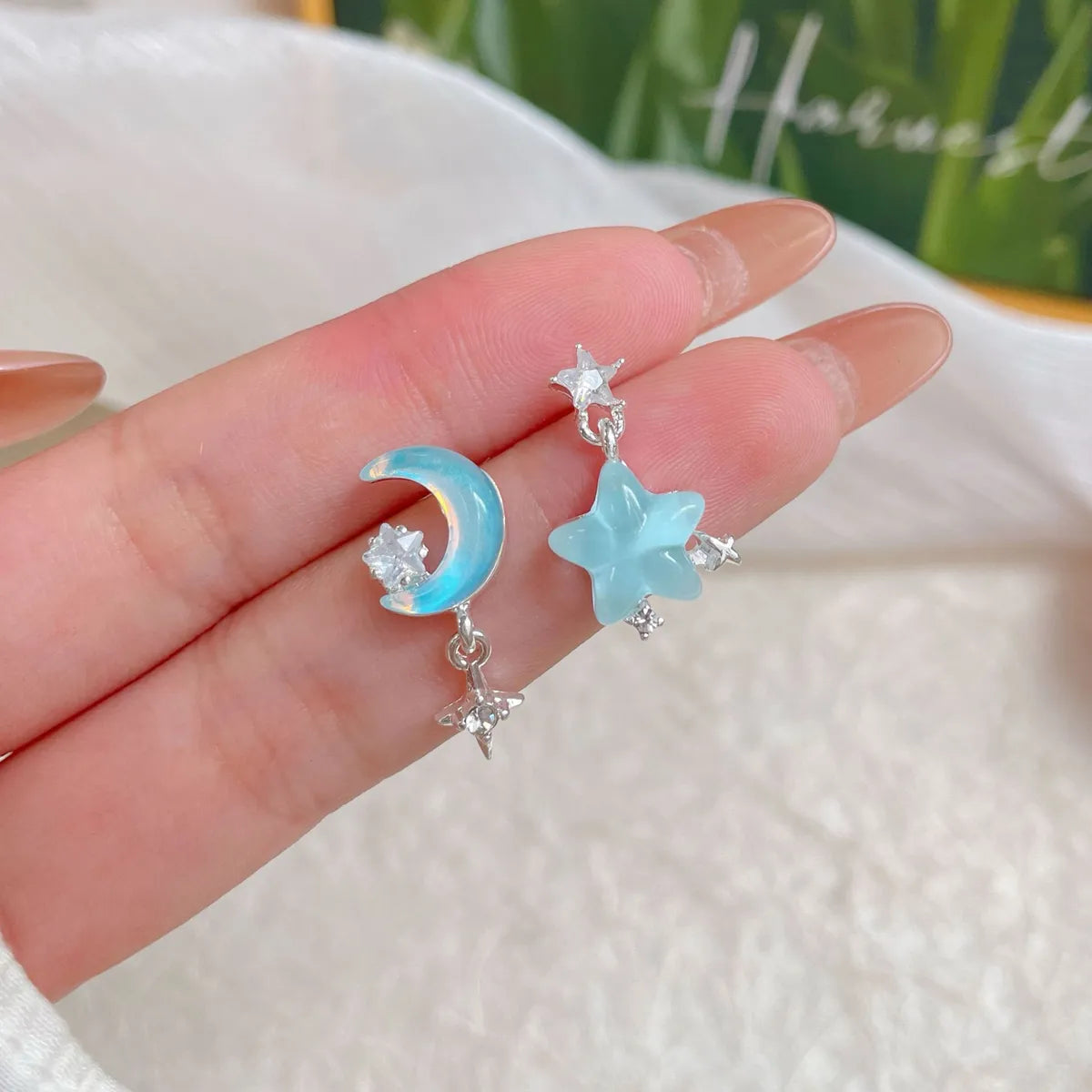 1 Pair Sweet Star Inlay Alloy Zircon Drop Earrings