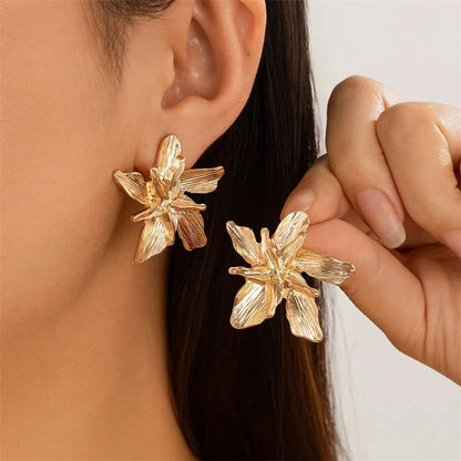 1 Pair Vacation Beach Simple Style Conch Heart Shape Flower Alloy Drop Earrings Ear Studs