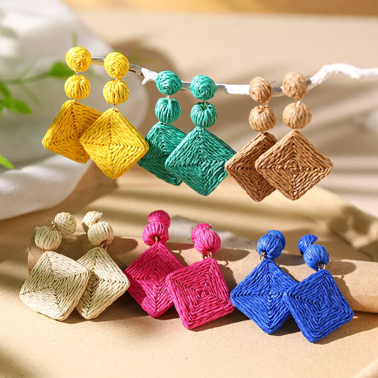 1 Pair Vacation Bohemian Rhombus Braid Alloy Straw Rattan Drop Earrings