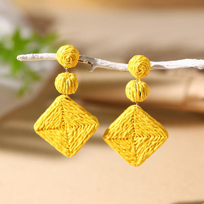 1 Pair Vacation Bohemian Rhombus Braid Alloy Straw Rattan Drop Earrings