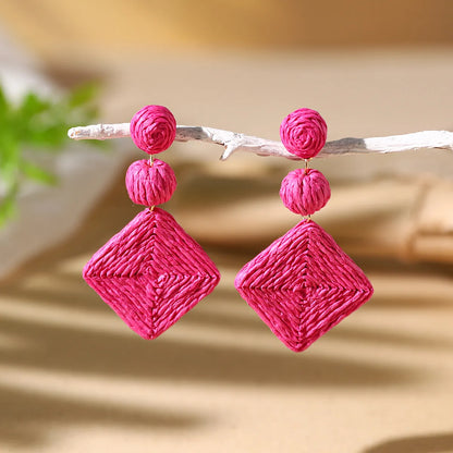 1 Pair Vacation Bohemian Rhombus Braid Alloy Straw Rattan Drop Earrings