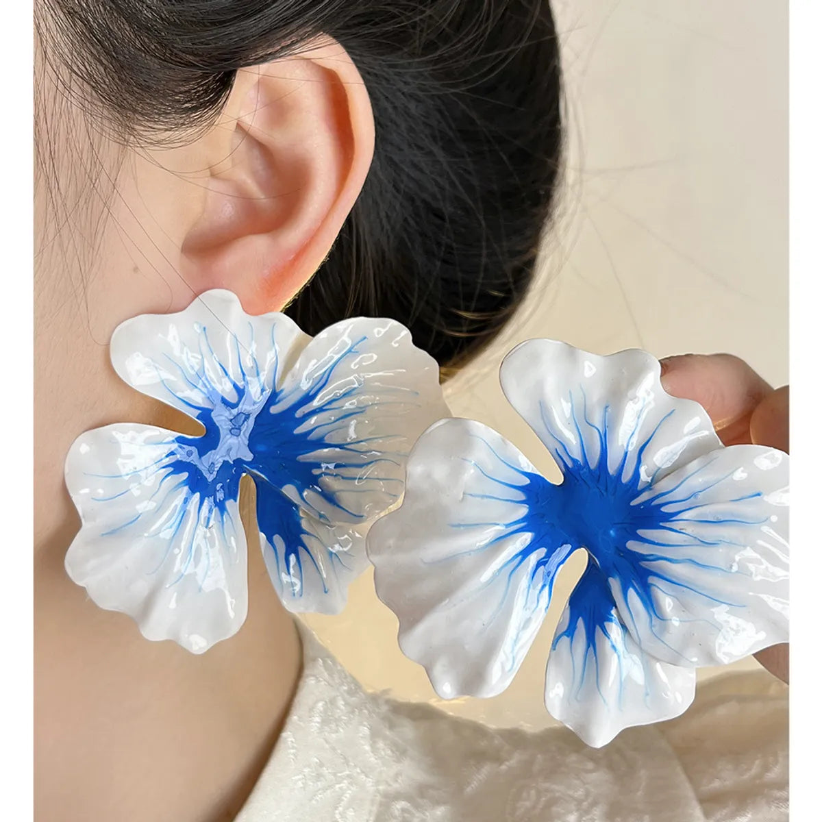 1 Pair Vacation Flower Enamel Iron Ear Studs