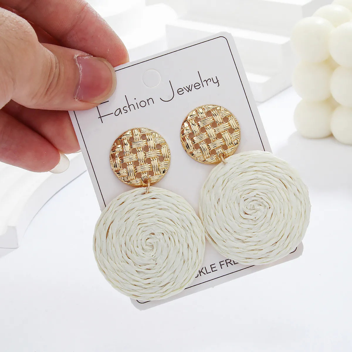 1 Pair Vacation Round Raffia Drop Earrings