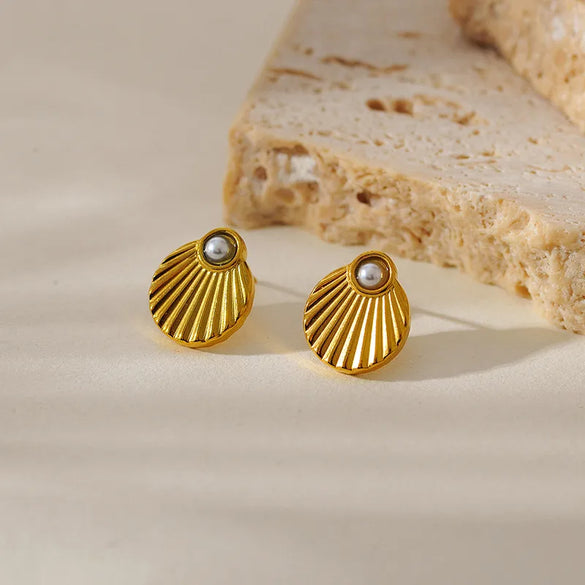 1 Pair Vacation Simple Style Classic Style Moon Shell 304 Stainless Steel Ear Studs