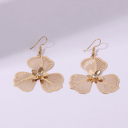 1 Pair Vacation Sweet Flower Plating Hollow Out Inlay Copper Zircon Gold Plated Drop Earrings