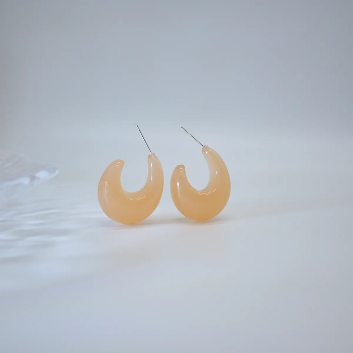 1 Pair Vacation Sweet Solid Color Resin Ear Studs