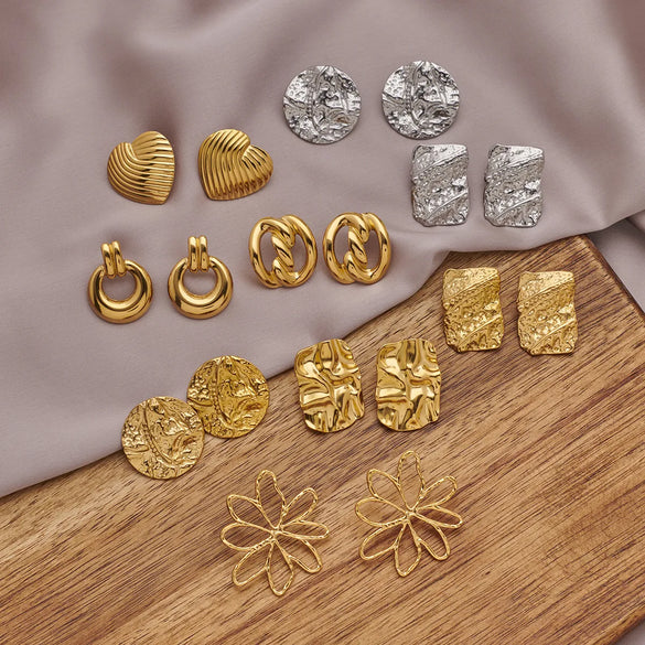 1 Pair Vintage Style Exaggerated Asymmetrical Quadrilateral Flower Plating Inlay 304 Stainless Steel Artificial Pearls 18K Gold Plated Ear Studs