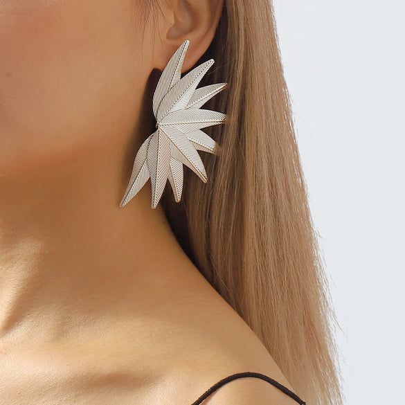1 Pair Vintage Style Exaggerated Streetwear Leaves Irregular Iron Ear Studs