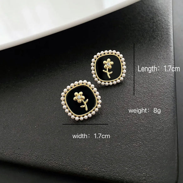 1 Pair Vintage Style Flower Alloy Ear Studs