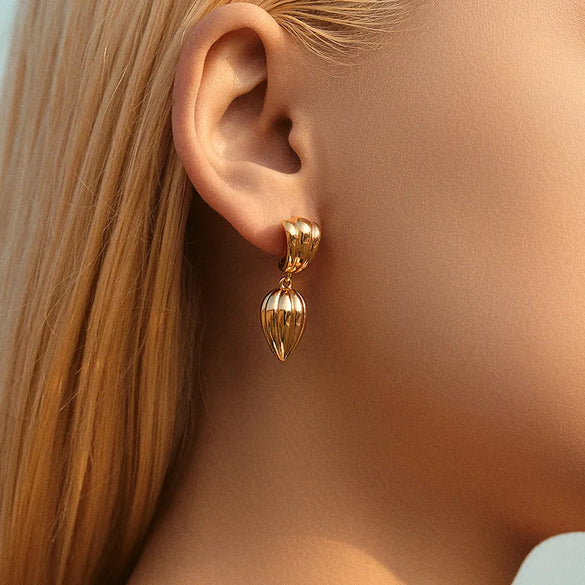 1 Pair Vintage Style Punk Starfish Heart Shape Flower Star Butterfly Copper Copper Zircon 18K Gold Plated Drop Earrings