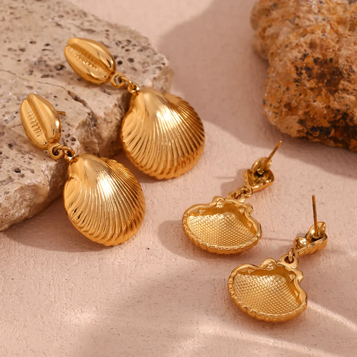 1 Pair Vintage Style Simple Style Classic Style Conch Shell Plating Stainless Steel 18k Gold Plated Drop Earrings