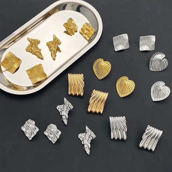 1 Pair Vintage Style Simple Style Heart Shape Flower Titanium Steel Ear Studs