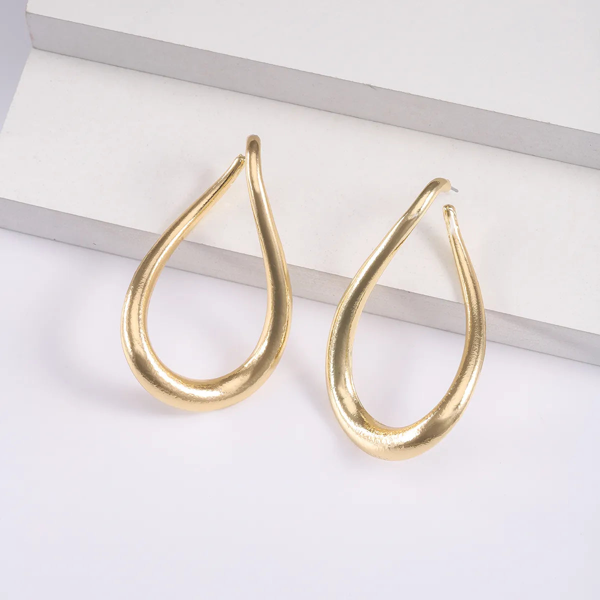 1 Pair Vintage Style Simple Style Lines Polishing Plating Alloy Gold Plated Silver Plated Ear Studs