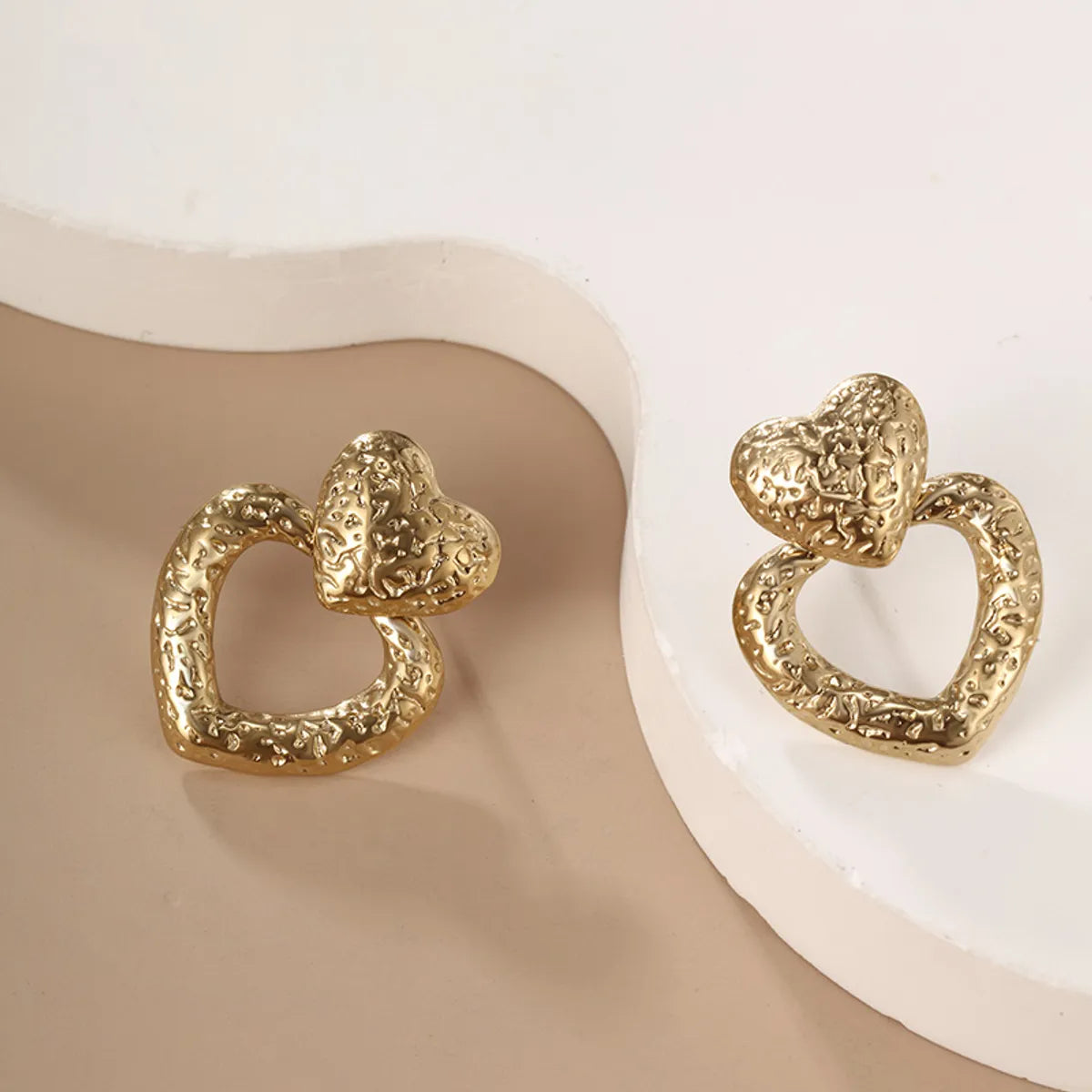 1 Pair Xuping Simple Style Geometric Heart Shape Irregular Plating Stainless Steel 14k Gold Plated Hoop Earrings Ear Studs