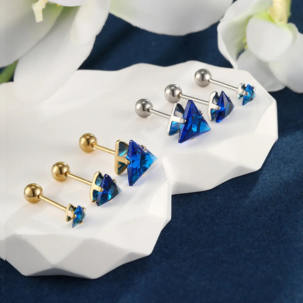 1 Pair XUPING Simple Style Shiny Triangle Inlay Stainless Steel Artificial Gemstones 14K Gold Plated Ear Studs