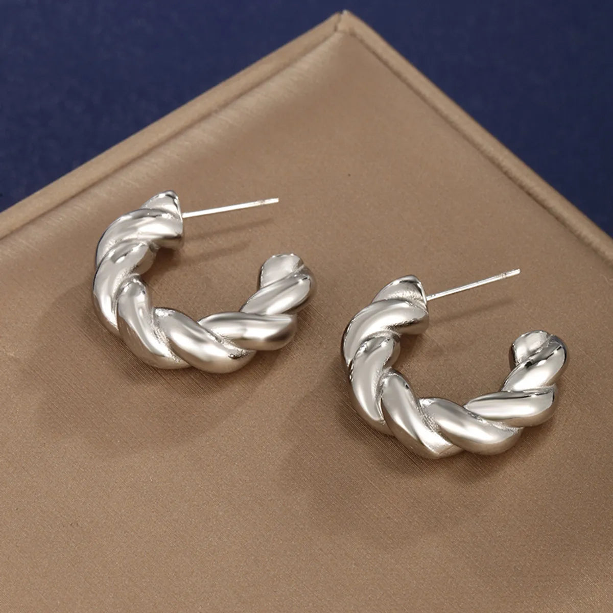 1 Pair XUPING Simple Style Solid Color 304 Stainless Steel Earrings Ear Studs