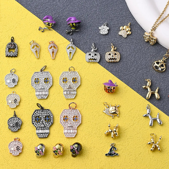 1 Pc/Package 15.5x15mm 15x13mm Hole 2~2.9mm Hole 3~3.9mm Copper Zircon 18K Gold Plated Halloween Pattern Cattle Polished Pendant