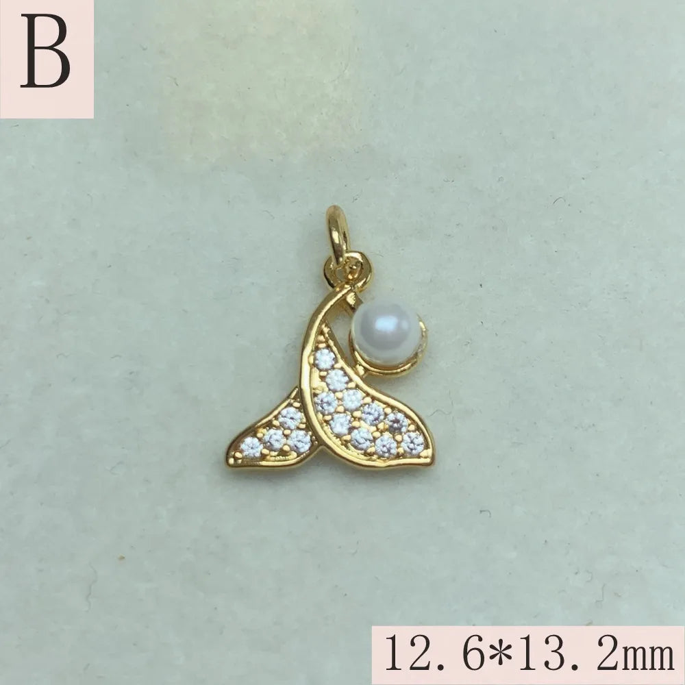 1 Piece 11*18.3mm 12.6*13.2mm 12.7*17.3mm Copper White Shell Zircon 18K Gold Plated Santa Claus Scallop Fish Tail Pendant