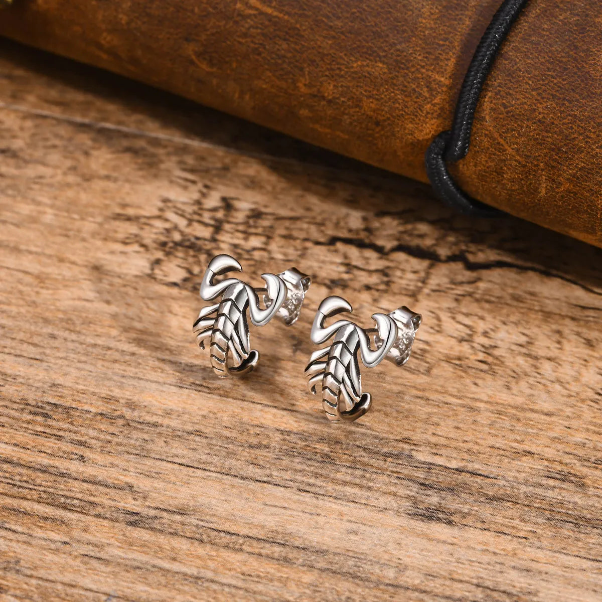 1 Piece Casual Simple Style Scorpion Stainless Steel Ear Studs