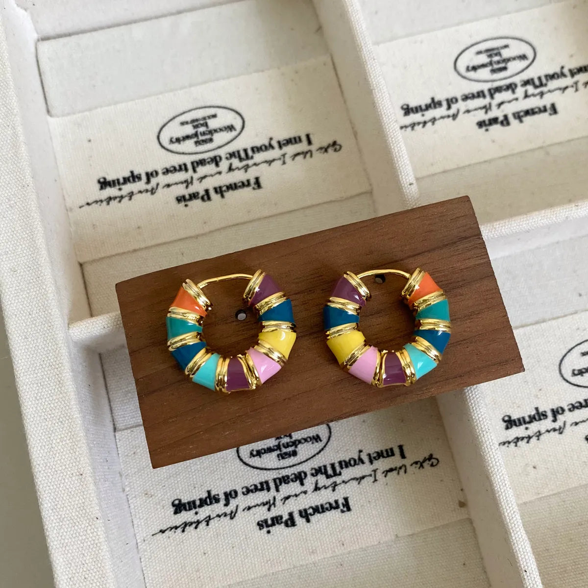 1 Piece Cute Sweet Commute V Shape Round Rainbow Enamel Lacquer Painting Copper 14K Gold Plated 18K Gold Plated Hoop Earrings Drop Earrings