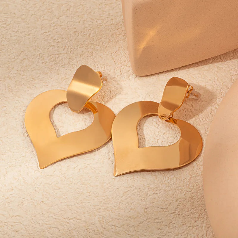 1 Piece Cute Sweet Heart Shape Plating Hollow Out 304 Stainless Steel 14K Gold Plated Drop Earrings Ear Studs