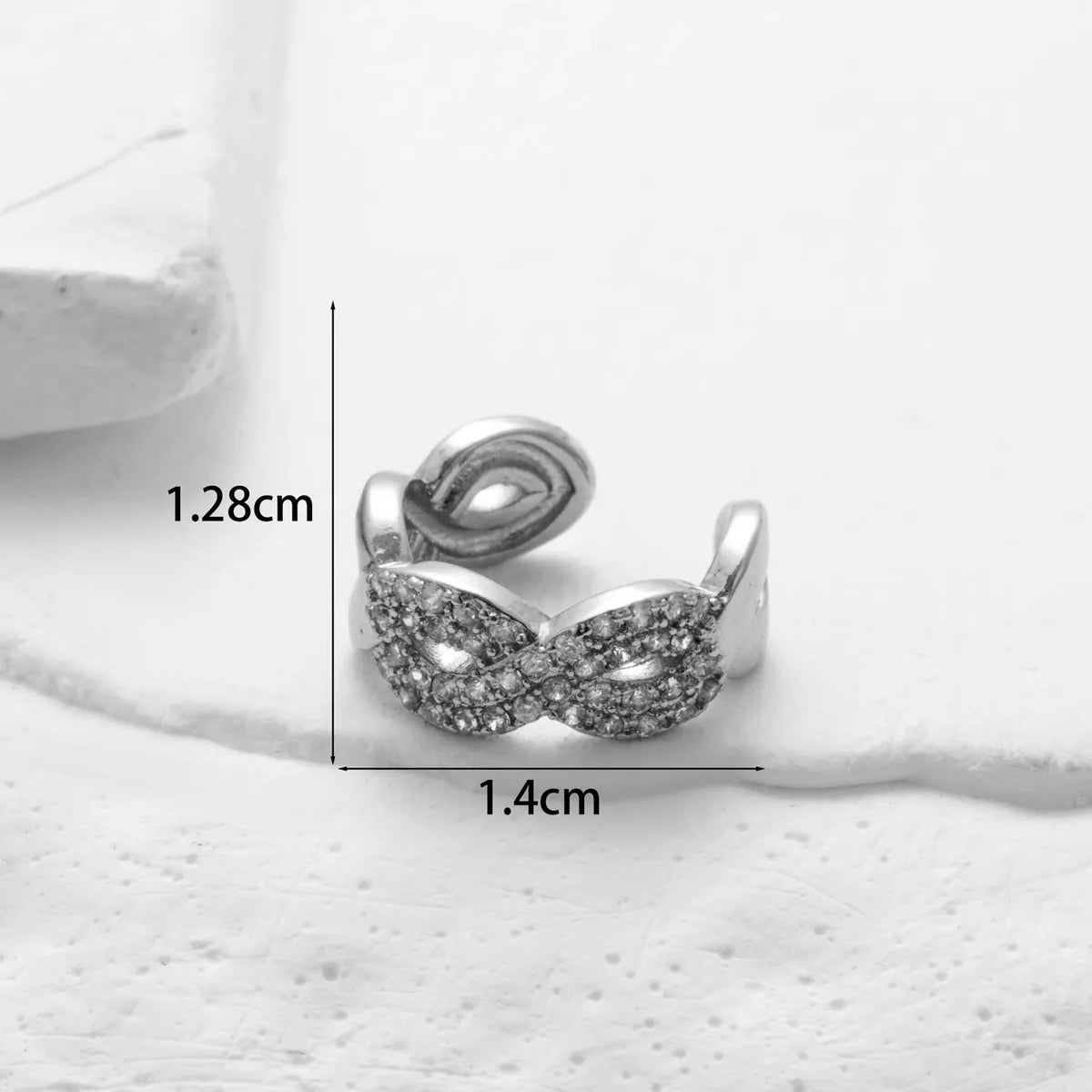 1 Piece Ear Cartilage Rings & Studs Simple Style Classic Style Heart Shape Butterfly Bow Knot Copper Inlay Zircon Ear Cartilage Rings & Studs