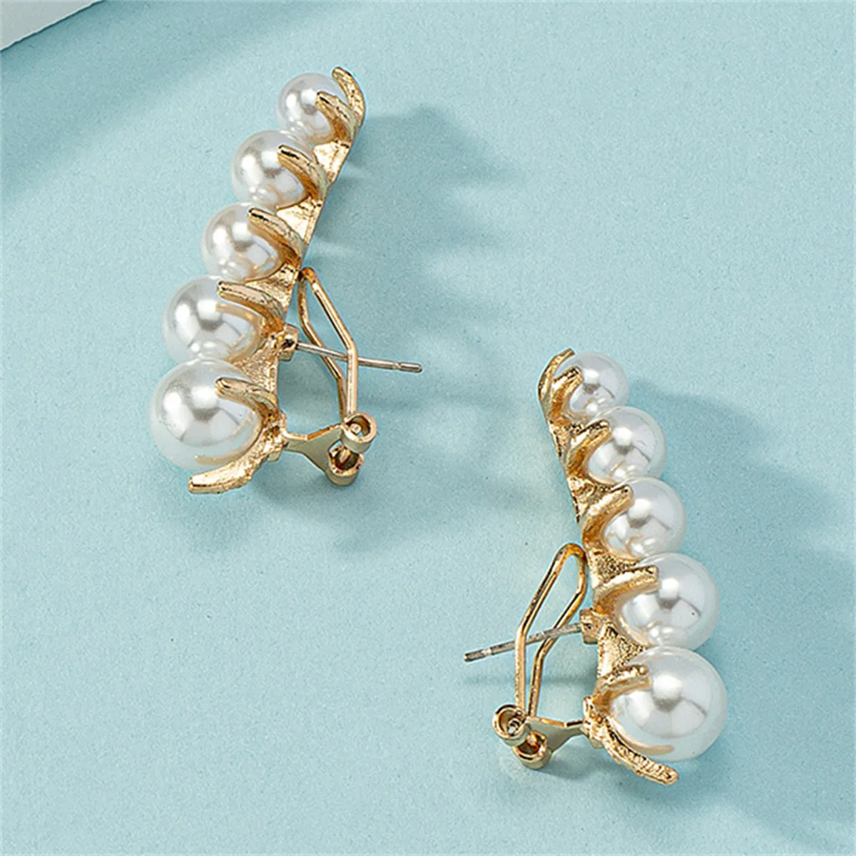 1 Piece Elegant Classic Style Streetwear Geometric Inlay Alloy Artificial Pearls Gold Plated Ear Studs