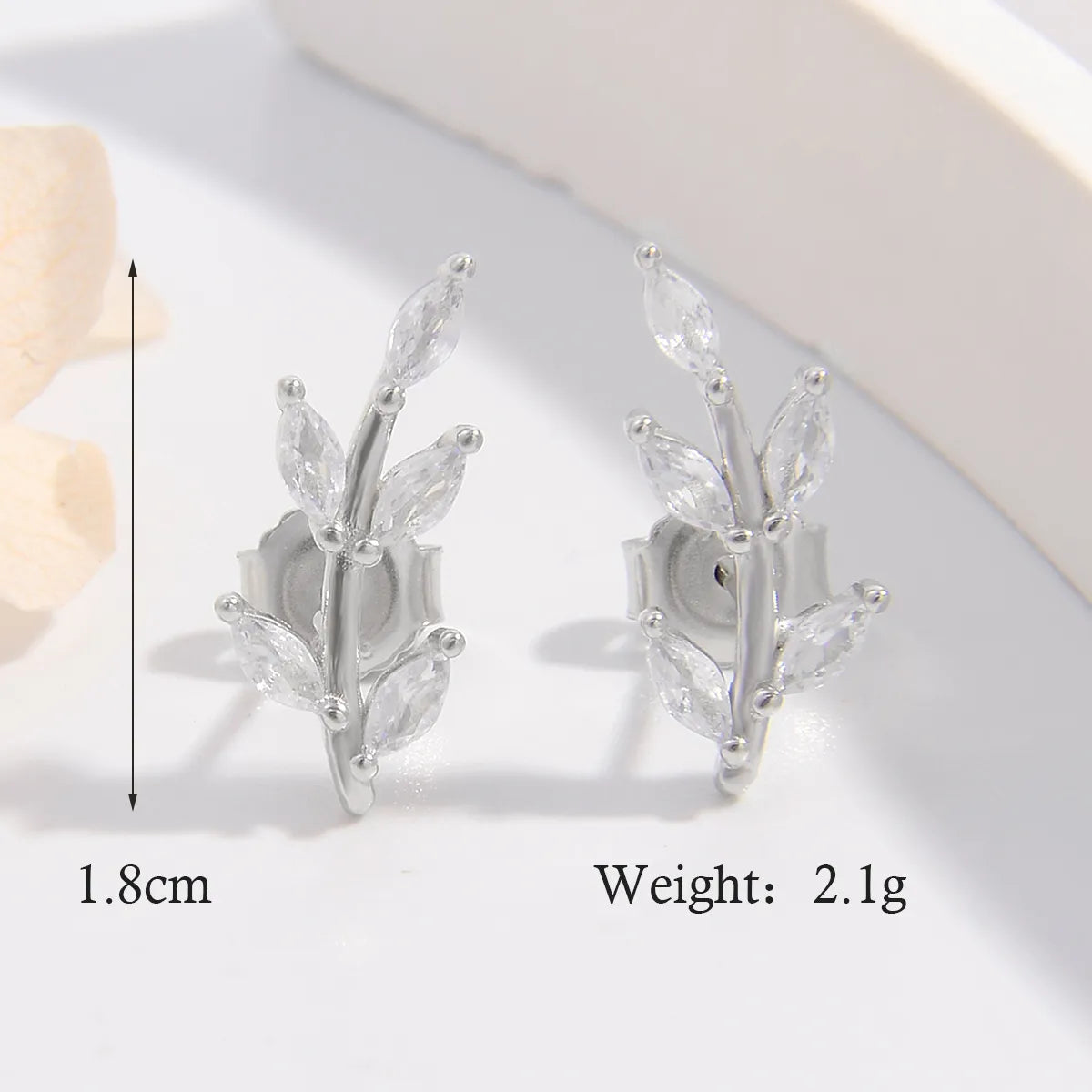 1 Piece Elegant Leaves Plating Sterling Silver Zircon White Gold Plated Ear Studs