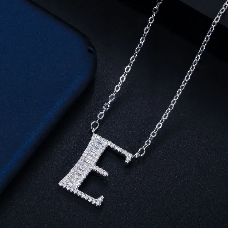 1 Piece Elegant Letter Copper Inlay Zircon Necklace