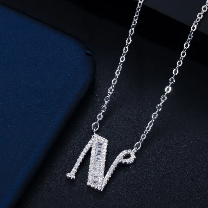 1 Piece Elegant Letter Copper Inlay Zircon Necklace