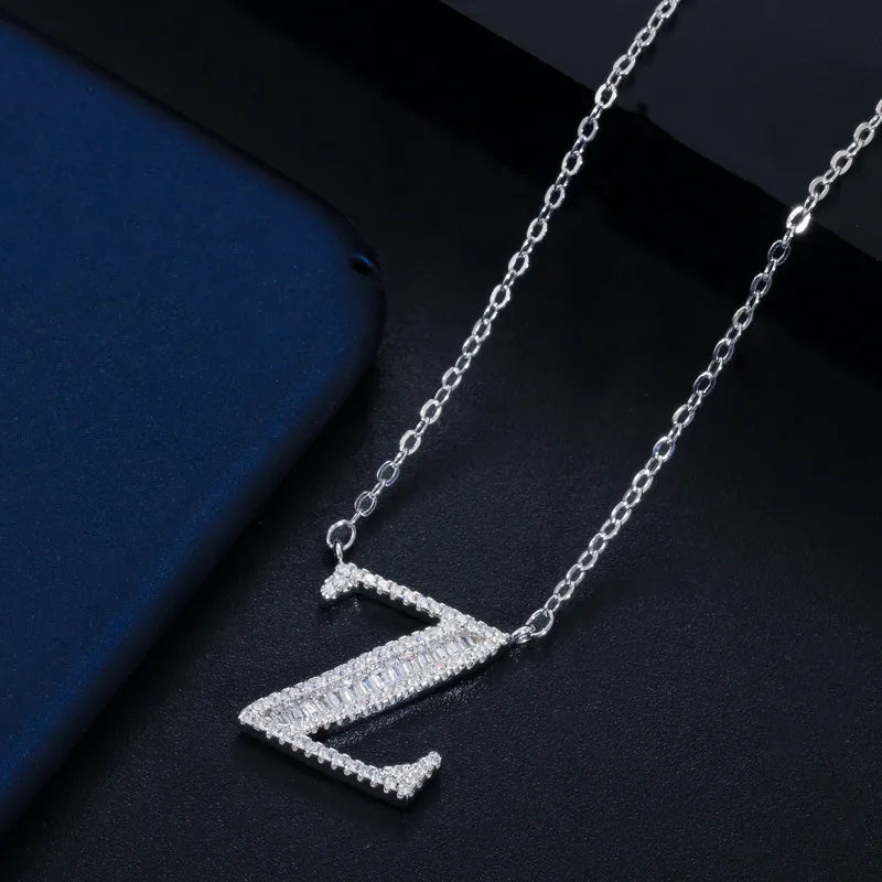 1 Piece Elegant Letter Copper Inlay Zircon Necklace